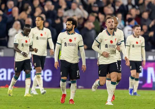 德甲半场：努萨禁区内倒地未判，门兴0-0莱比锡