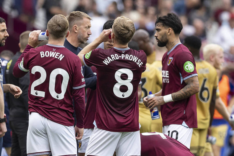 球队在客场打出了主场气势